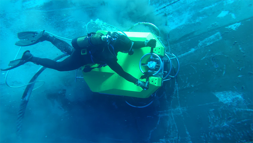 Ship Underwater Class Survey in Algeciras